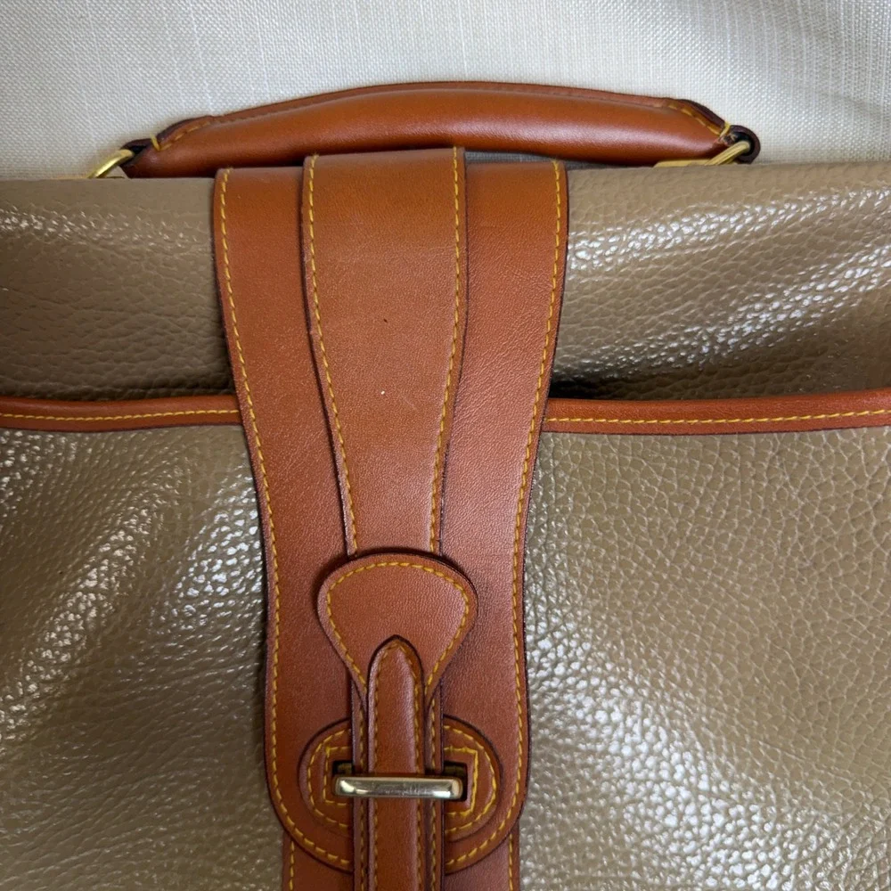 Dooney & Bourke All Weather Leather Briefcase Messenger Bag Taupe Tan Vintage